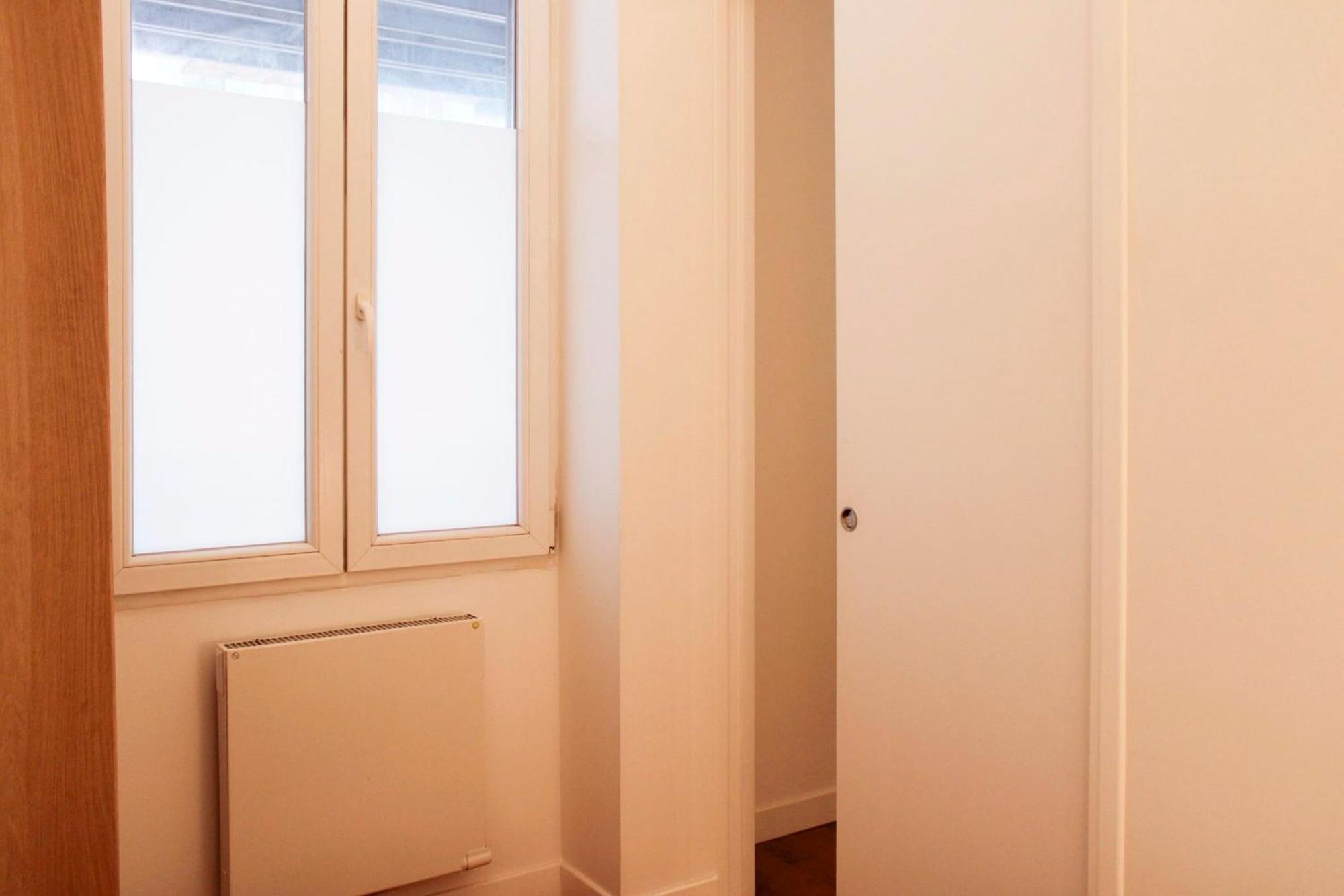 30 M Near Canal St Martin Appartement Paris